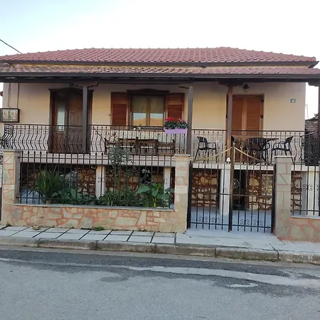 Renovated 300m From The Sea * Ierissos